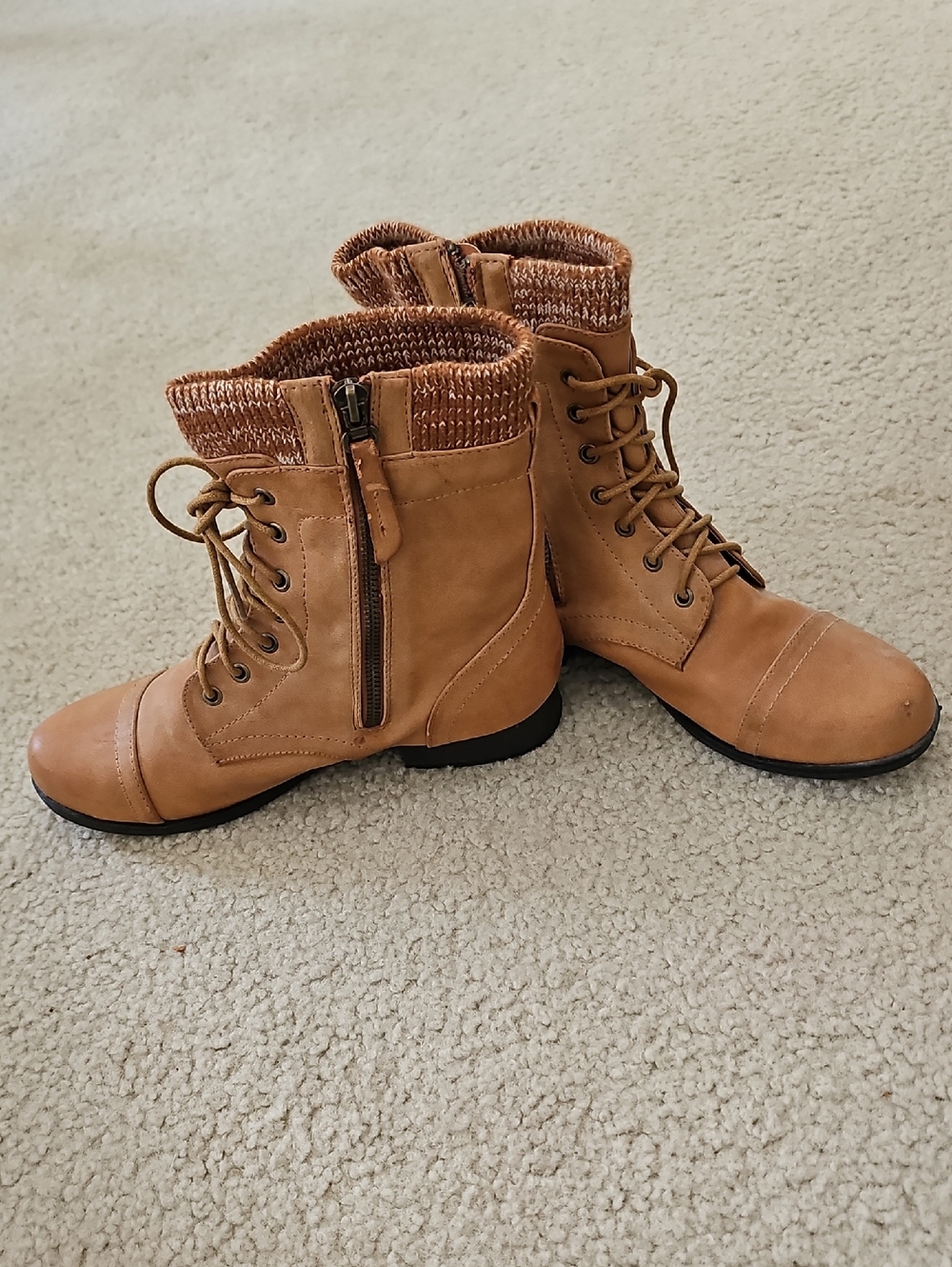 Bella Marie Tan Knit Cuff Ankle Boots Lace Up Side Zipper Size 8.5